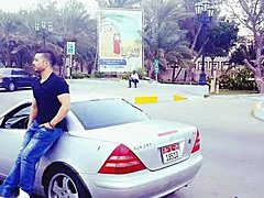 Arabski gejevski par uživa v velikem tiču Dubai Babe