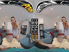 Porno MILF - Carmela Clutch VR - Un día de tareas con pumas