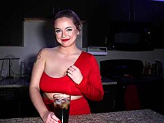 Alexiss store naturlige bryster udstillet i hjemmelavet Adamdangertv-video