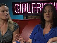 Kıdemli yetişkin yıldızı Melissa Monet, ev sahibi Dana Dearmond ve Elexis Monroe ile seks taşıyıcılığı ve eskortluk hakkındaki görüşlerini paylaşıyor