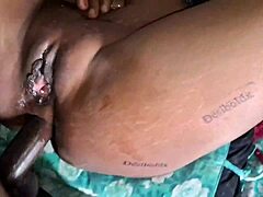 Indisk husmor Desitopti bhabi Hot anal sex på webserie