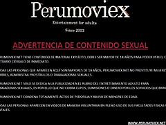هاوية بيروية تتعامل مع قضيب ضخم في جلسة جنسية مثيرة