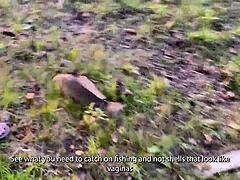 Den ryska styvmamman lär styvsonen att fiska i en hemlagad video