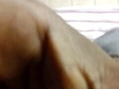 Afroameričanka MILF s hrubým zadkom a prsiami je šukaná