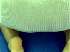 Tener sexo anal con la leche de mi maestra latina