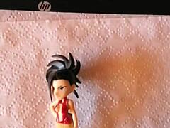 Japonská figurína cosplaye je v hentai animaci šukána