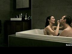 Eva Green mostra le sue grandi tette in una scena bollente